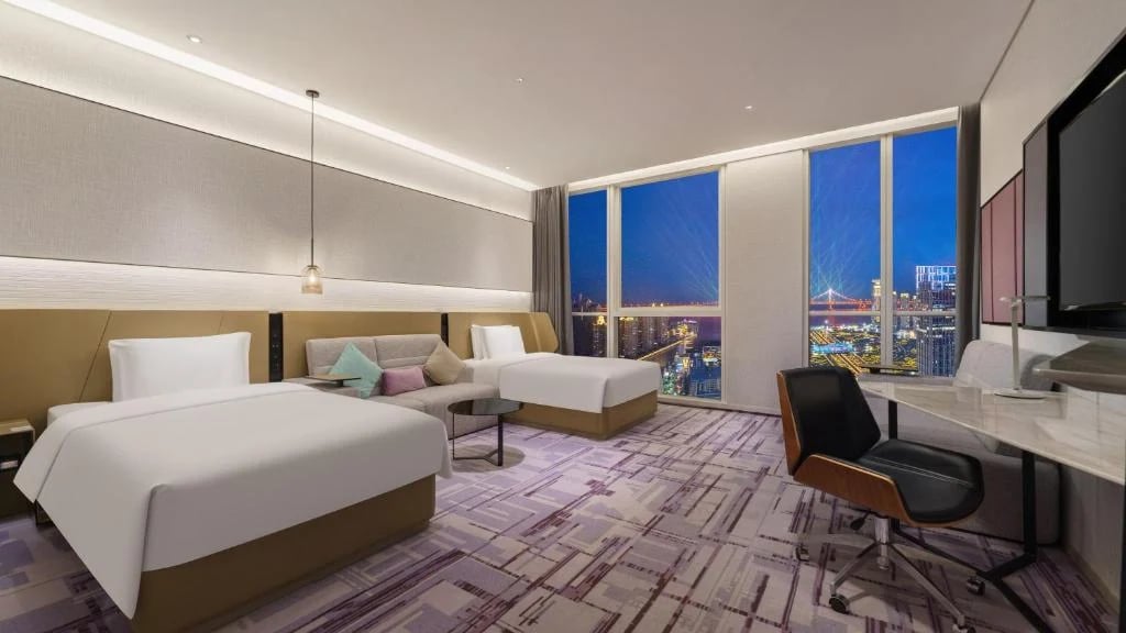 Crowne Plaza — 17